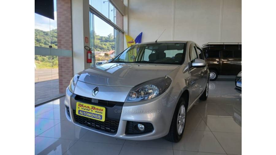 RENAULT - SANDERO - 2013/2014 - Prata - Sob Consulta