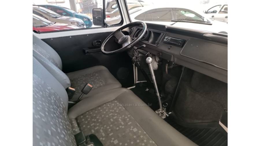 VOLKSWAGEN - KOMBI - 2008/2009 - Branca - Sob Consulta