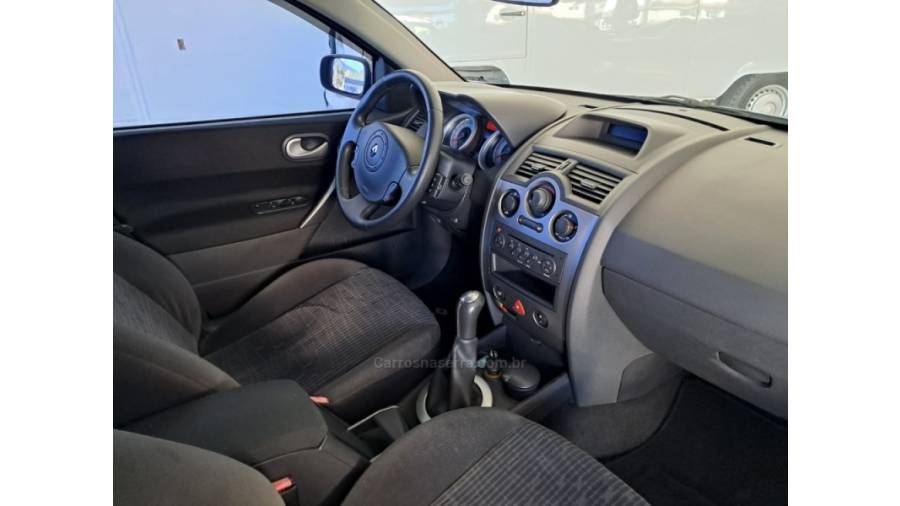 RENAULT - MÉGANE - 2009/2010 - Prata - Sob Consulta