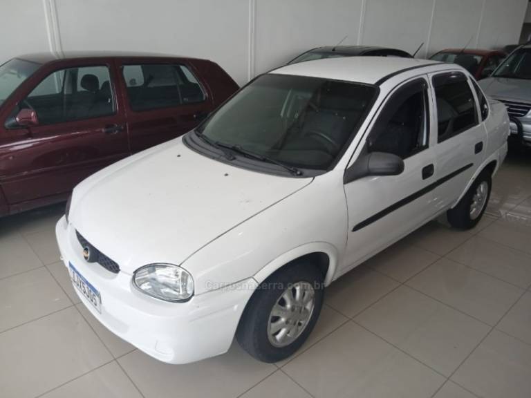 CHEVROLET - CORSA - 2000/2001 - Branca - Sob Consulta