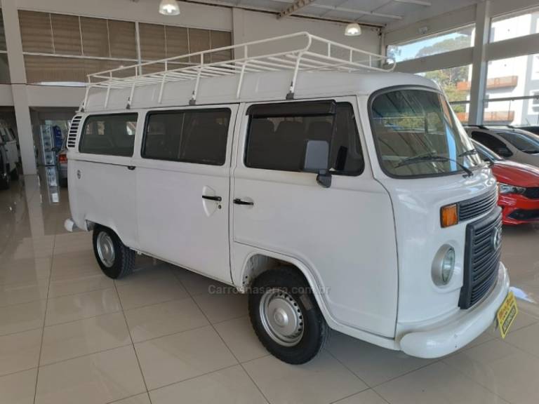 VOLKSWAGEN - KOMBI - 2008/2009 - Branca - Sob Consulta