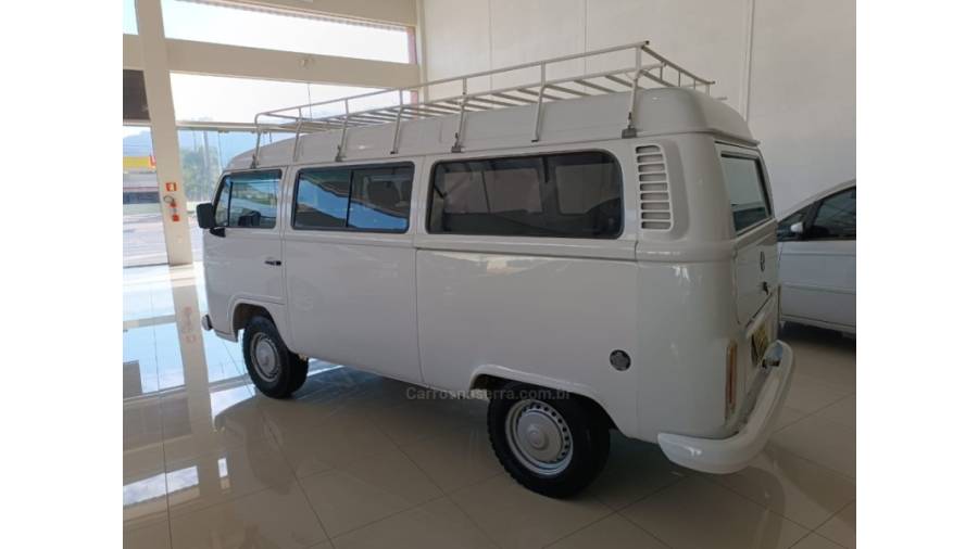 VOLKSWAGEN - KOMBI - 2008/2009 - Branca - Sob Consulta