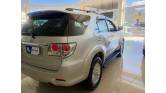 TOYOTA - HILUX SW4 - 2013/2013 - Prata - R$ 152.000,00