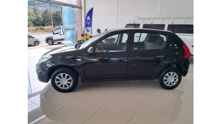 RENAULT - SANDERO - 2013/2013 - Preta - Sob Consulta