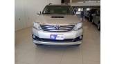 TOYOTA - HILUX SW4 - 2013/2013 - Prata - R$ 152.000,00