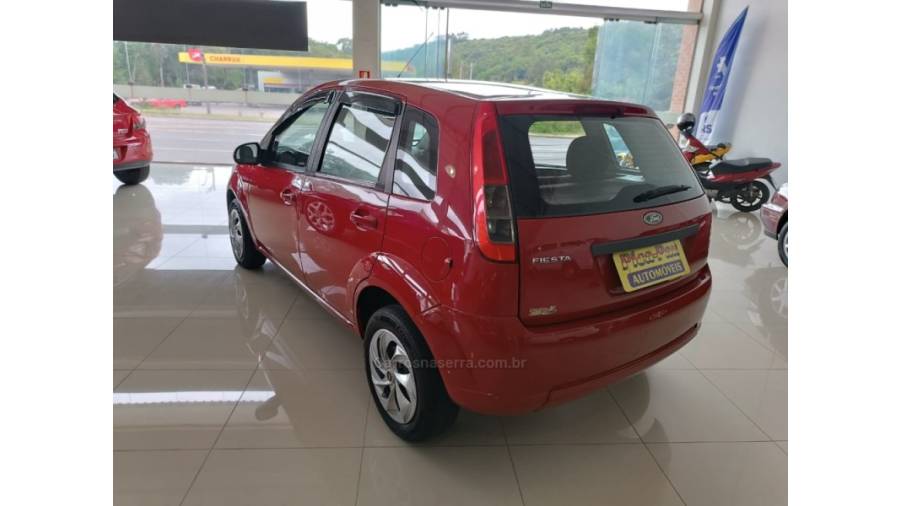 FORD - FIESTA - 2010/2011 - Vermelha - Sob Consulta