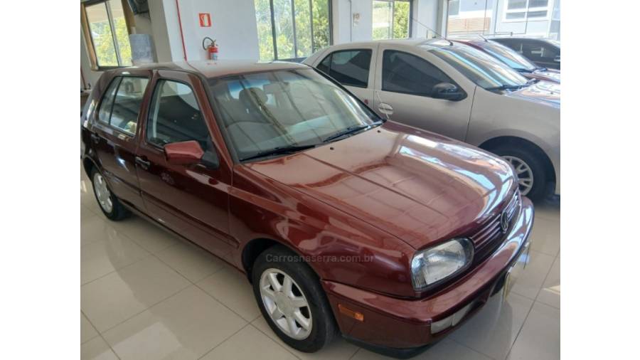 VOLKSWAGEN - GOLF - 1998/1998 - Vermelha - R$ 38.900,00