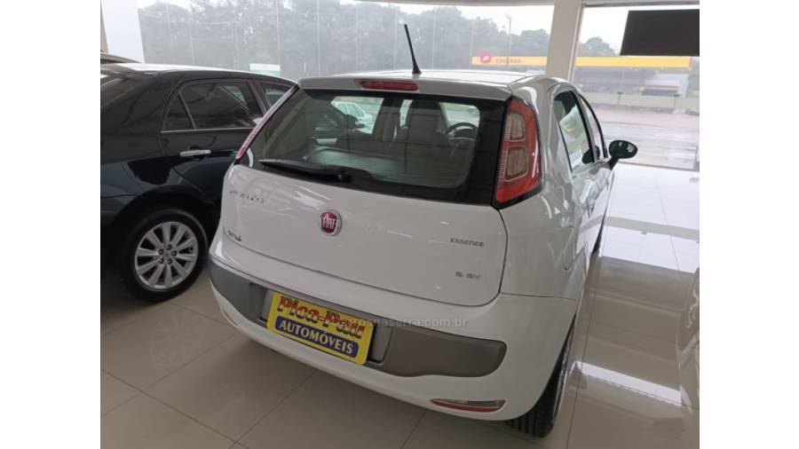 FIAT - PUNTO - 2015/2016 - Branca - Sob Consulta