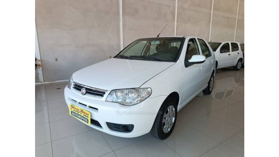 FIAT - PALIO - 2014/2015 - Branca - Sob Consulta