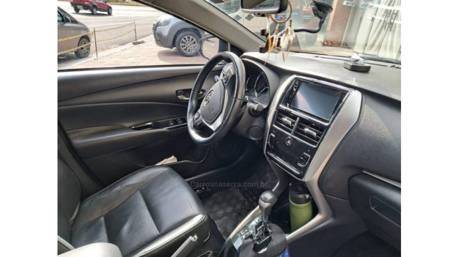 TOYOTA - YARIS - 2019/2020 - Prata - Sob Consulta