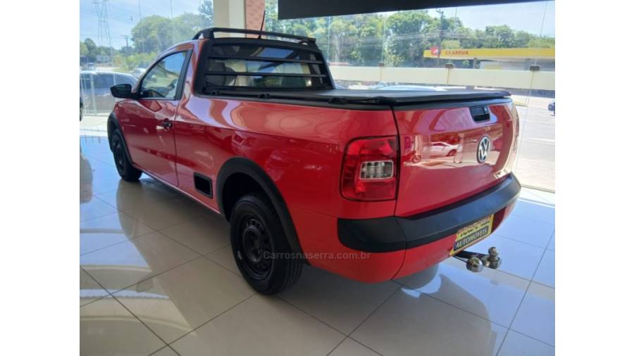 VOLKSWAGEN - SAVEIRO - 2014/2015 - Vermelha - Sob Consulta